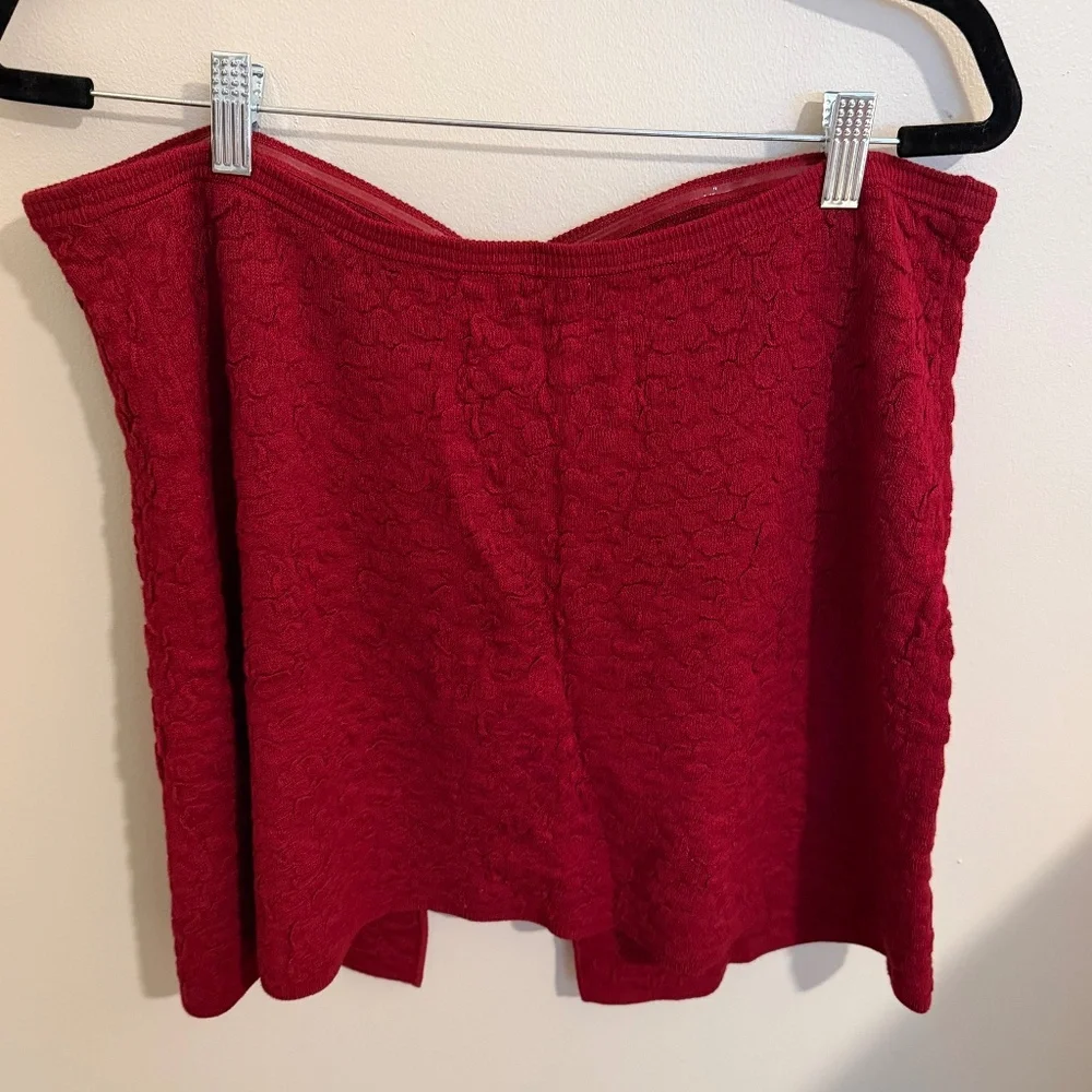 Celandine Puckered Tube Top - Picture 3 of 7